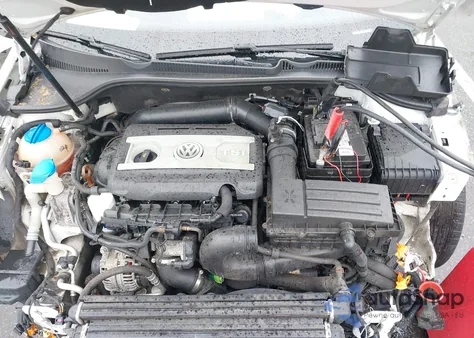 2013 Volkswagen Gti Drivers Edition z USA, uszkodzony, nr VIN WVWGD7AJ3DW130747